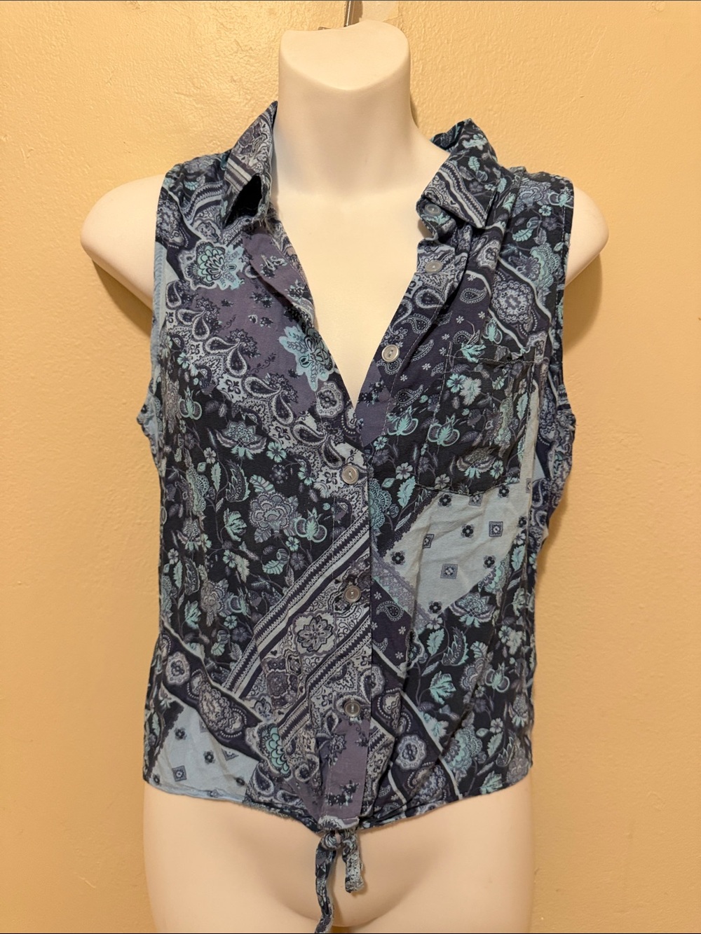 Rue21 Navy and Light Blue Paisley Patchwork Tie-Front Sleeveless Blouse